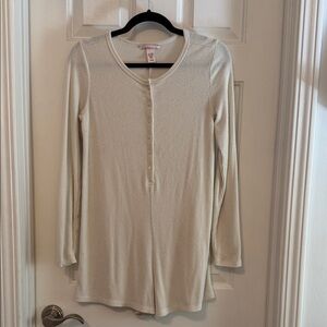 Victoria's Secret Cream ribbed pajama romper small